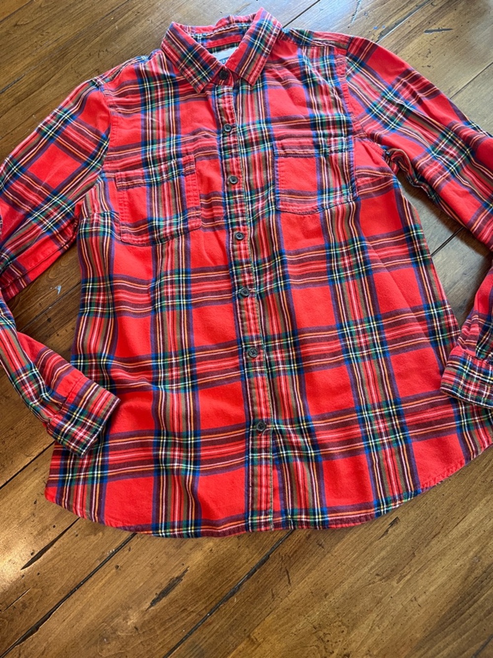 Women’s Flannel Red Plaid Button-Front Shirt